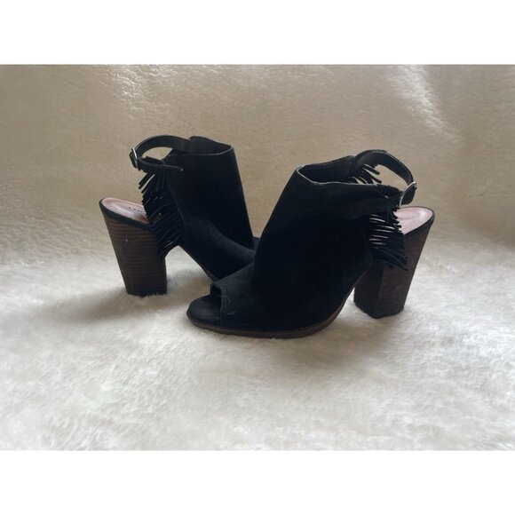 PREOWNED LUCKY BRAND Black Suede Leather Fringe Open Toed Booties Block Heel sz8 - Picture 1 of 11